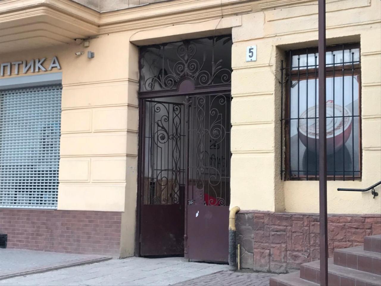 White Rooms On City Center Львів Екстер'єр фото